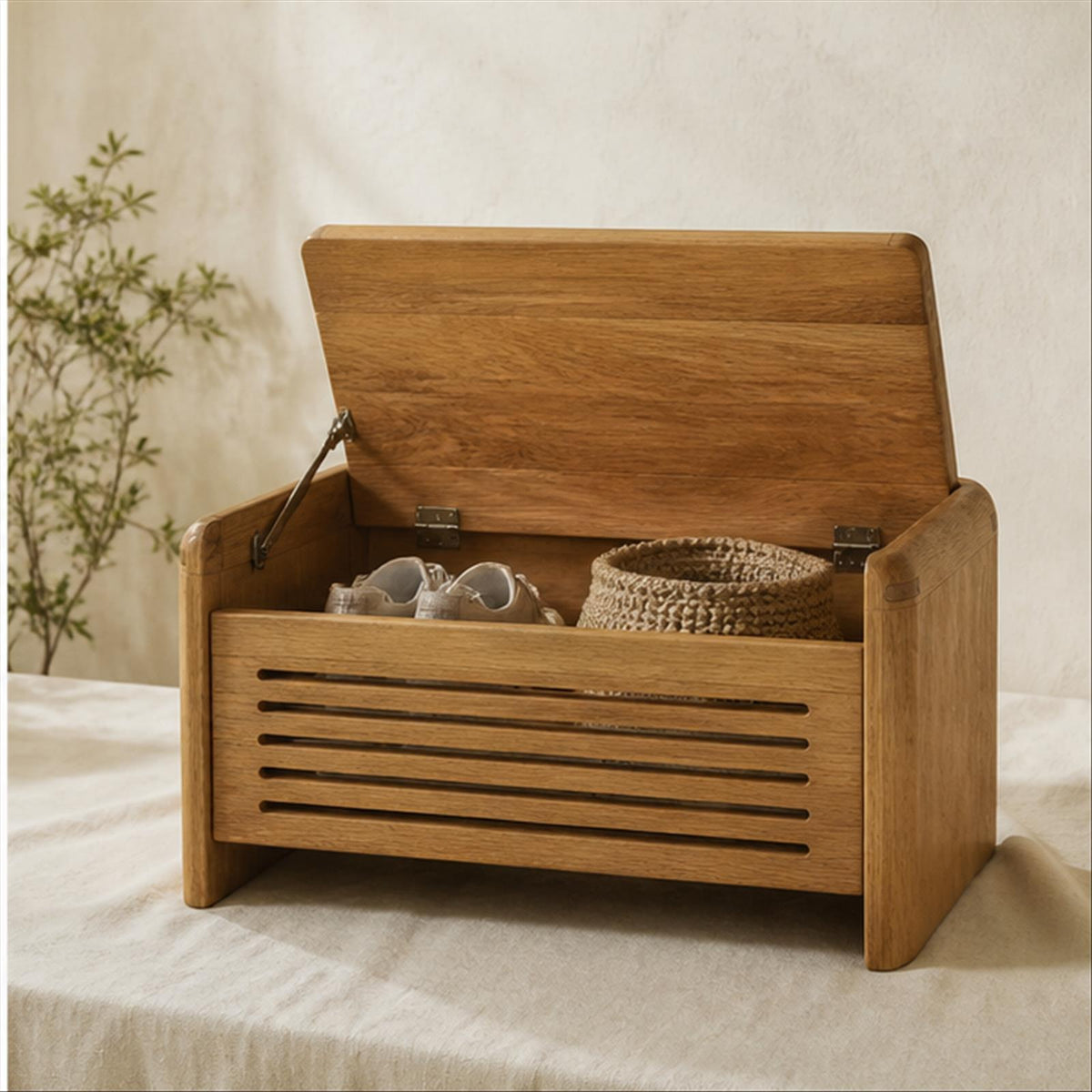 Entry Low Storage Stool interior structure and everyday use